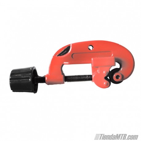 Pipe cutter